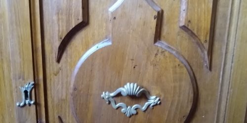 intaglio legno credenza servante porta